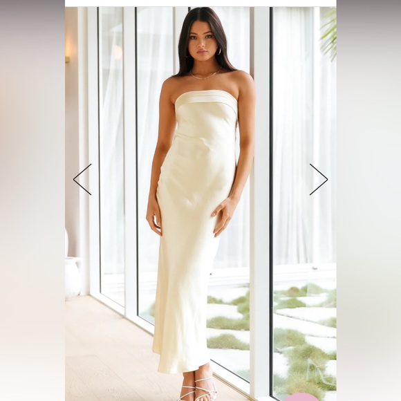 Hello Molly RUN TO THE TOP SATIN MAXI
DRESS YELLOW - Picture 5 of 10